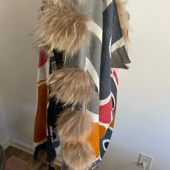 Colorful Cashmere Fur Trimmed Shawl - Picture 5 of 6